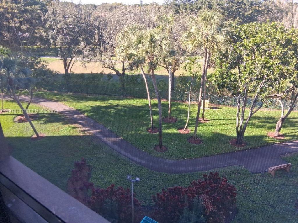 1400 Saint Charles Pl, Unit 524, Pembroke Pines, FL 33026 Photo