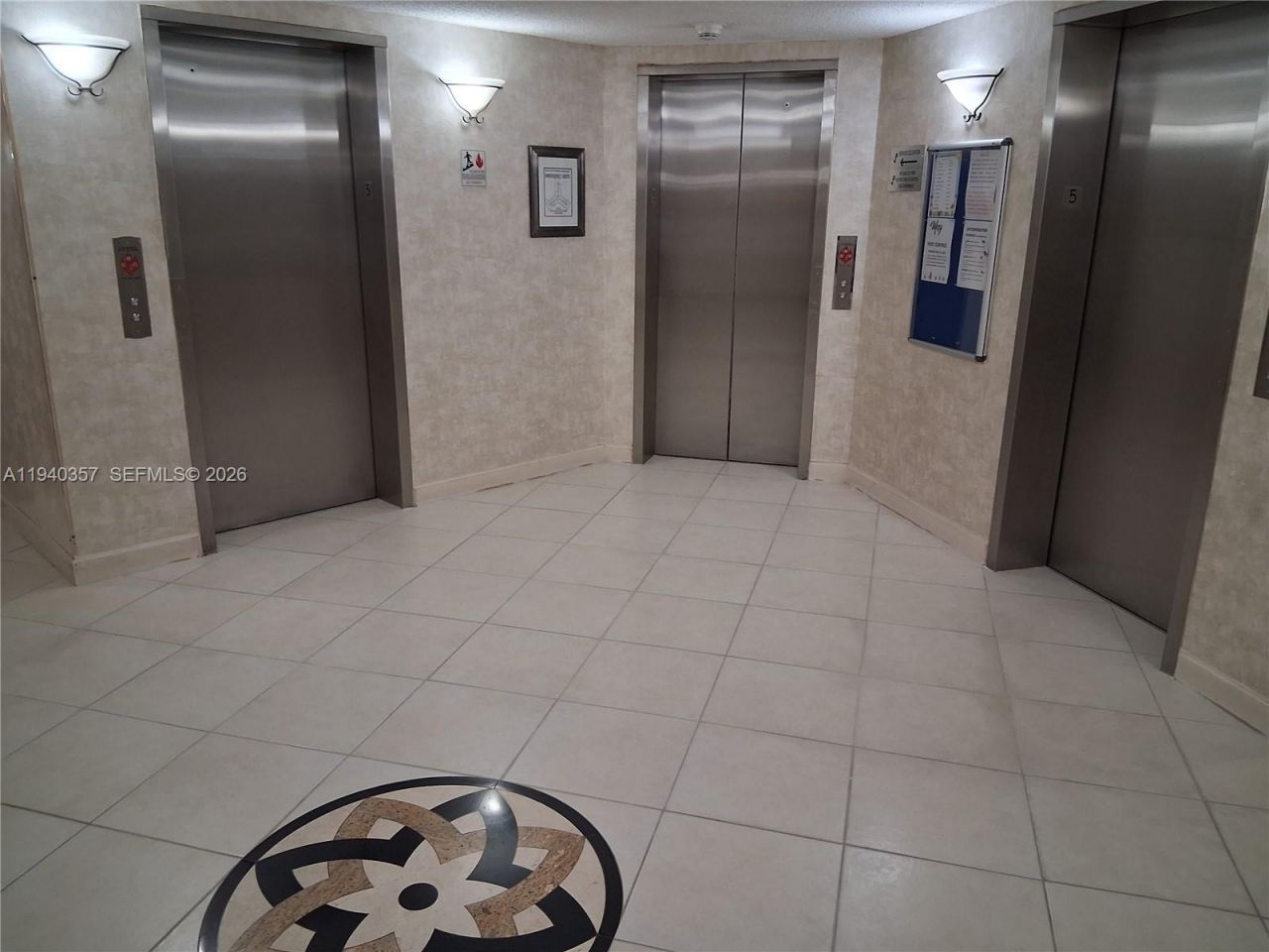 1400 Saint Charles Pl, Unit 524, Pembroke Pines, FL 33026 Photo