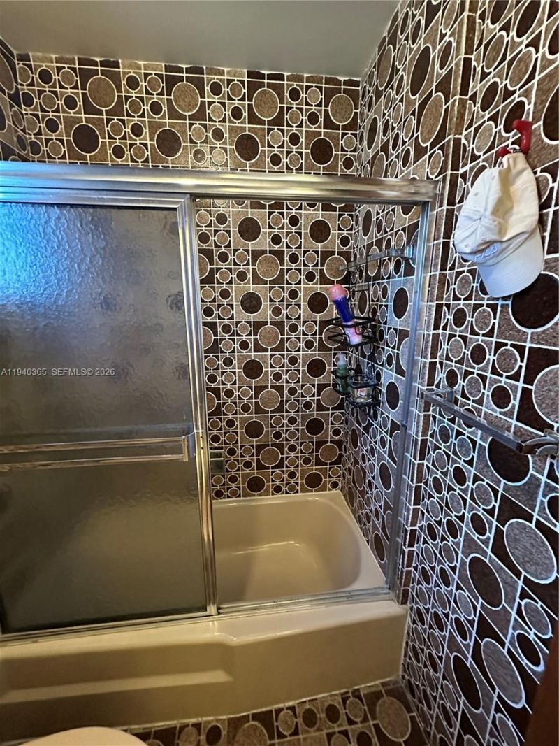 431 NW 32nd Ct, Miami, FL 33125 Photo