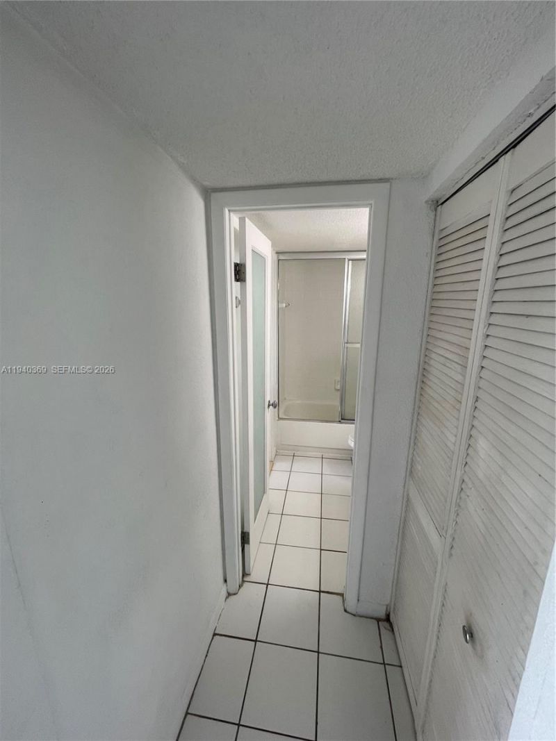 1251 NE 108th St, Unit 811, Miami, FL 33161 Photo