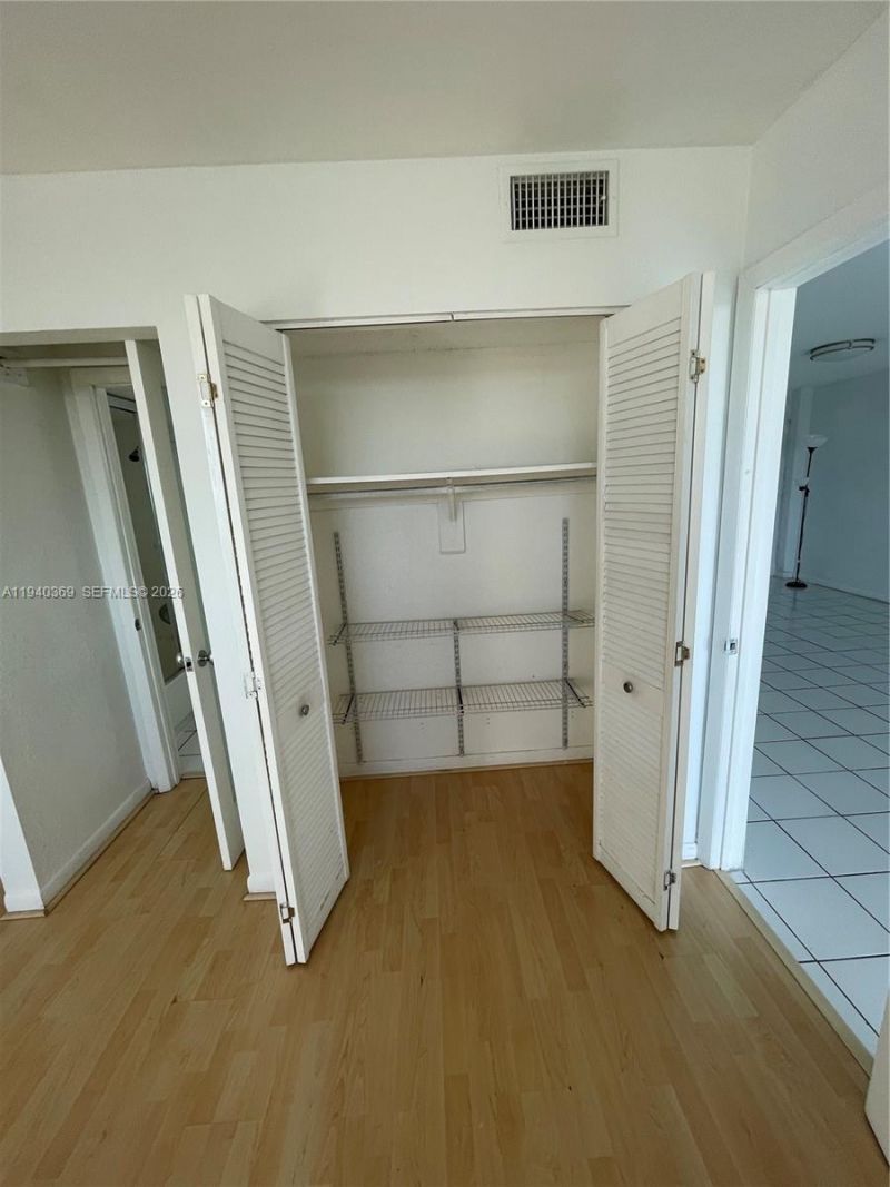 1251 NE 108th St, Unit 811, Miami, FL 33161 Photo