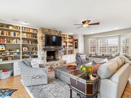 401 Lawson Way, Sacramento, CA 95864 Photo