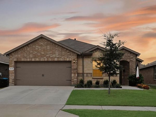 8649 Mirror Lake Drive, Fort Worth, TX 76179