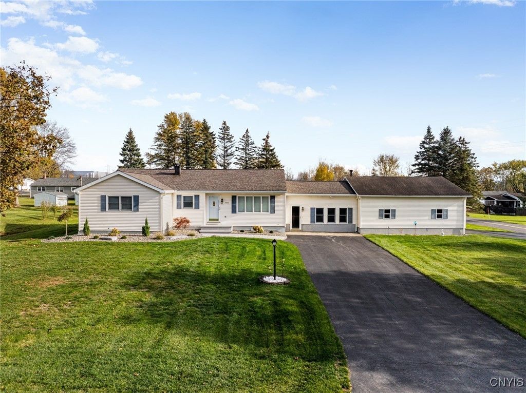 5802 Linda Drive, Marcy, NY 13403 Main Photo