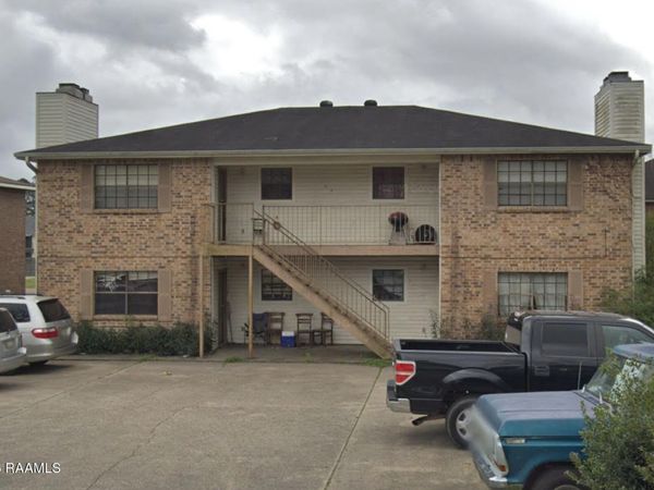 109 Vieux Orleans Circle, Lafayette, LA 70508