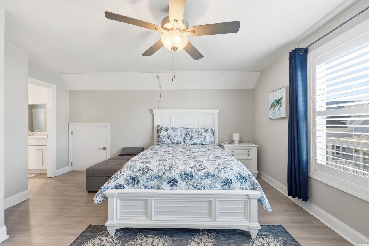 236 Gloucester Way Photo 21