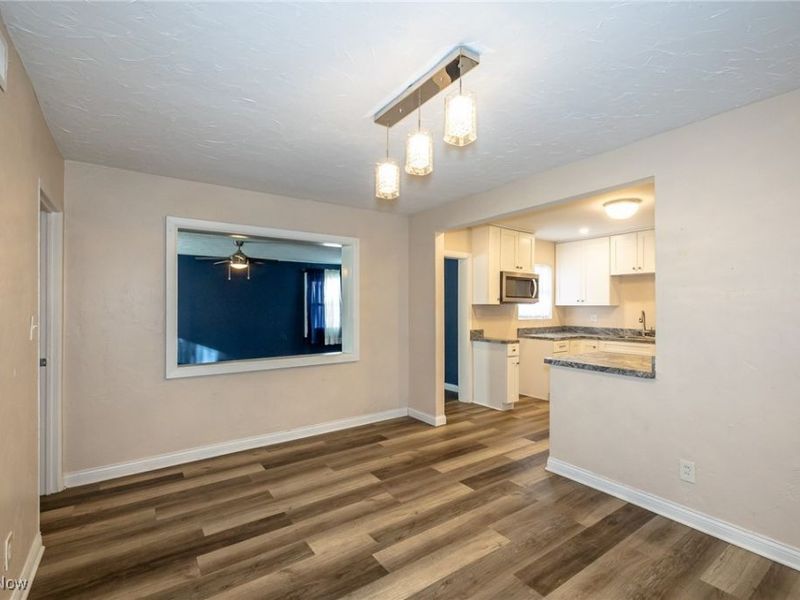 670 Hemlock Drive, Euclid, OH 44132 Photo 12