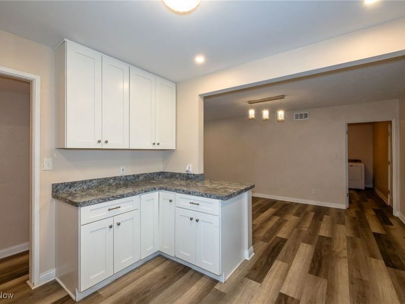 670 Hemlock Drive, Euclid, OH 44132 Photo 17