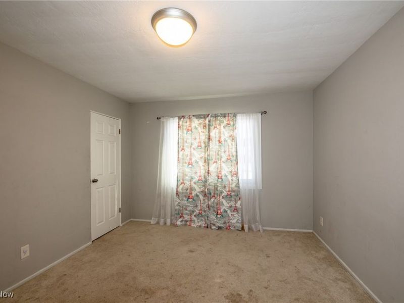 670 Hemlock Drive, Euclid, OH 44132 Photo 21