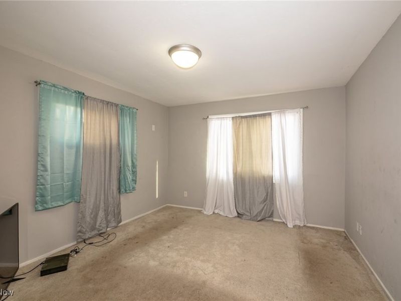 670 Hemlock Drive, Euclid, OH 44132 Photo 23