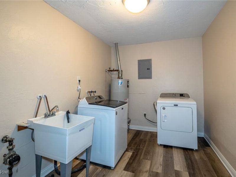 670 Hemlock Drive, Euclid, OH 44132 Photo 27