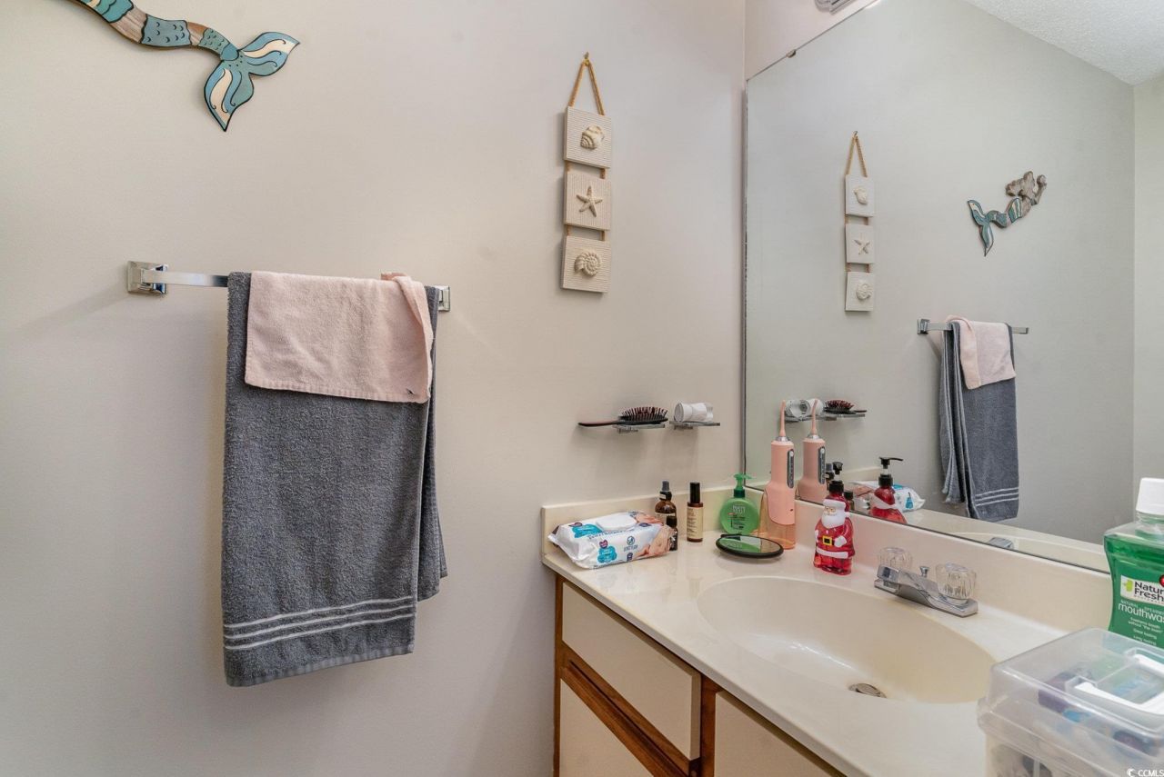 1891 Colony Dr. Photo 17