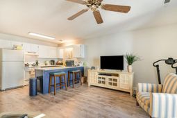 1891 Colony Dr. photo 4