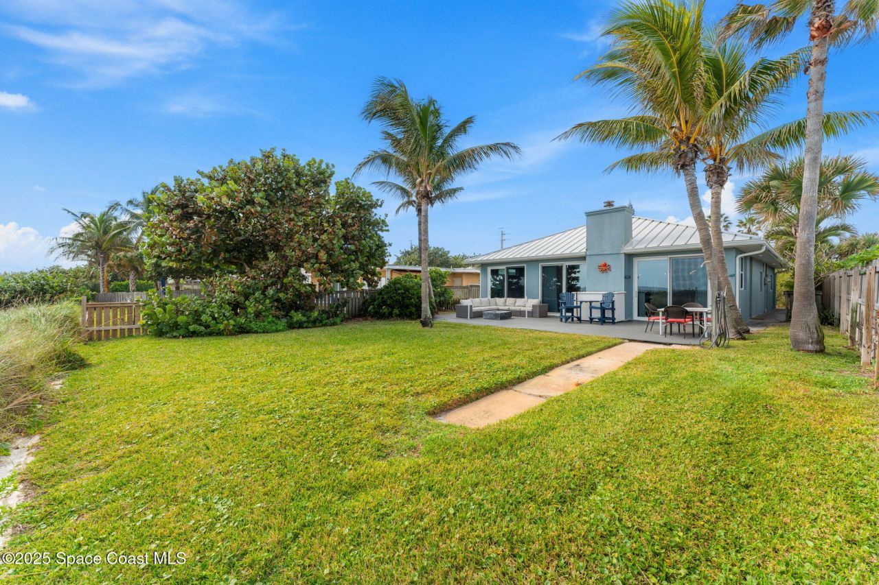 659 S Atlantic Avenue, Cocoa Beach, FL 32931 Photo