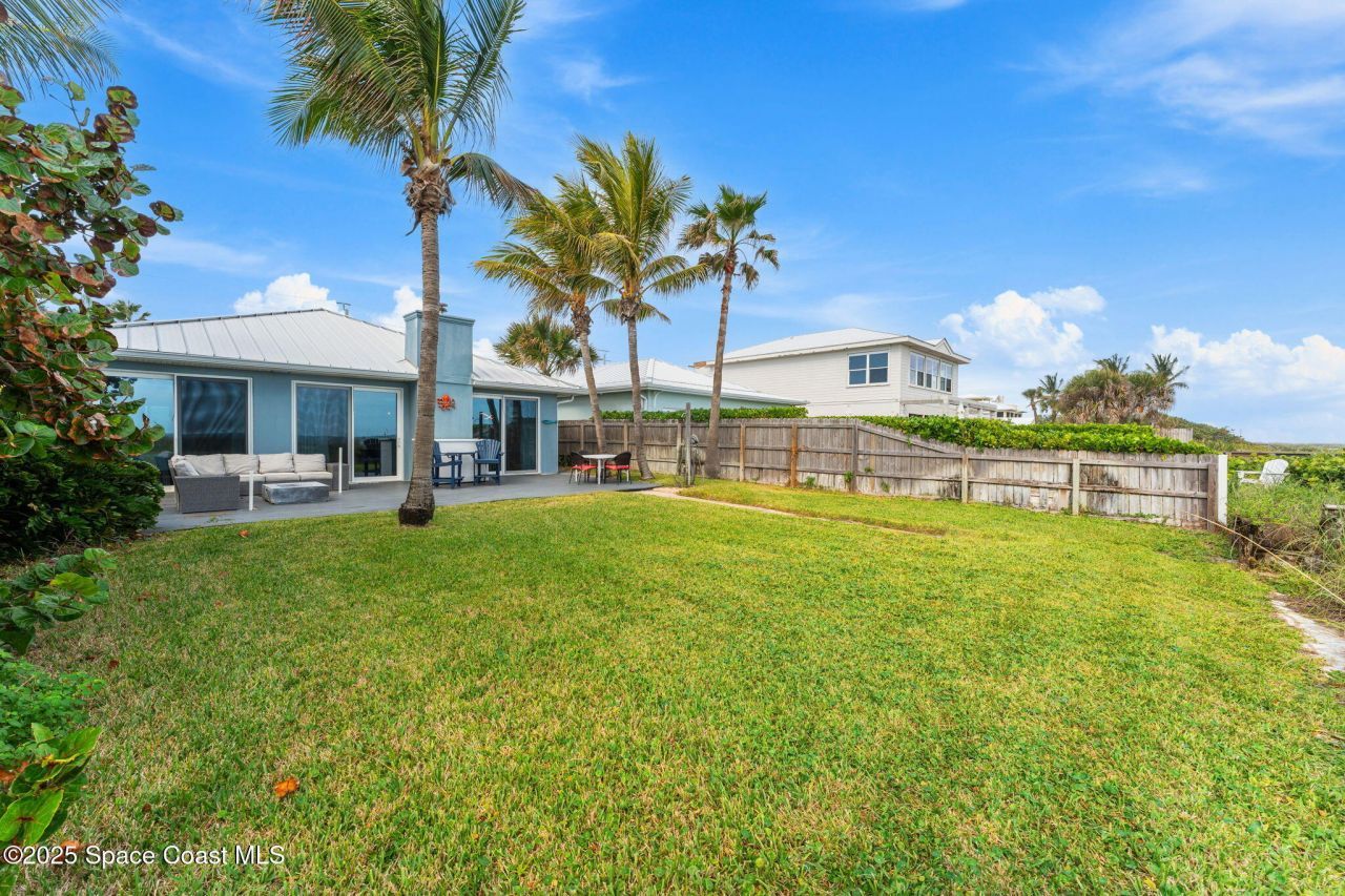 659 S Atlantic Avenue, Cocoa Beach, FL 32931 Photo