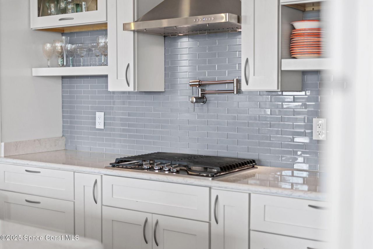 659 S Atlantic Avenue, Cocoa Beach, FL 32931 Photo