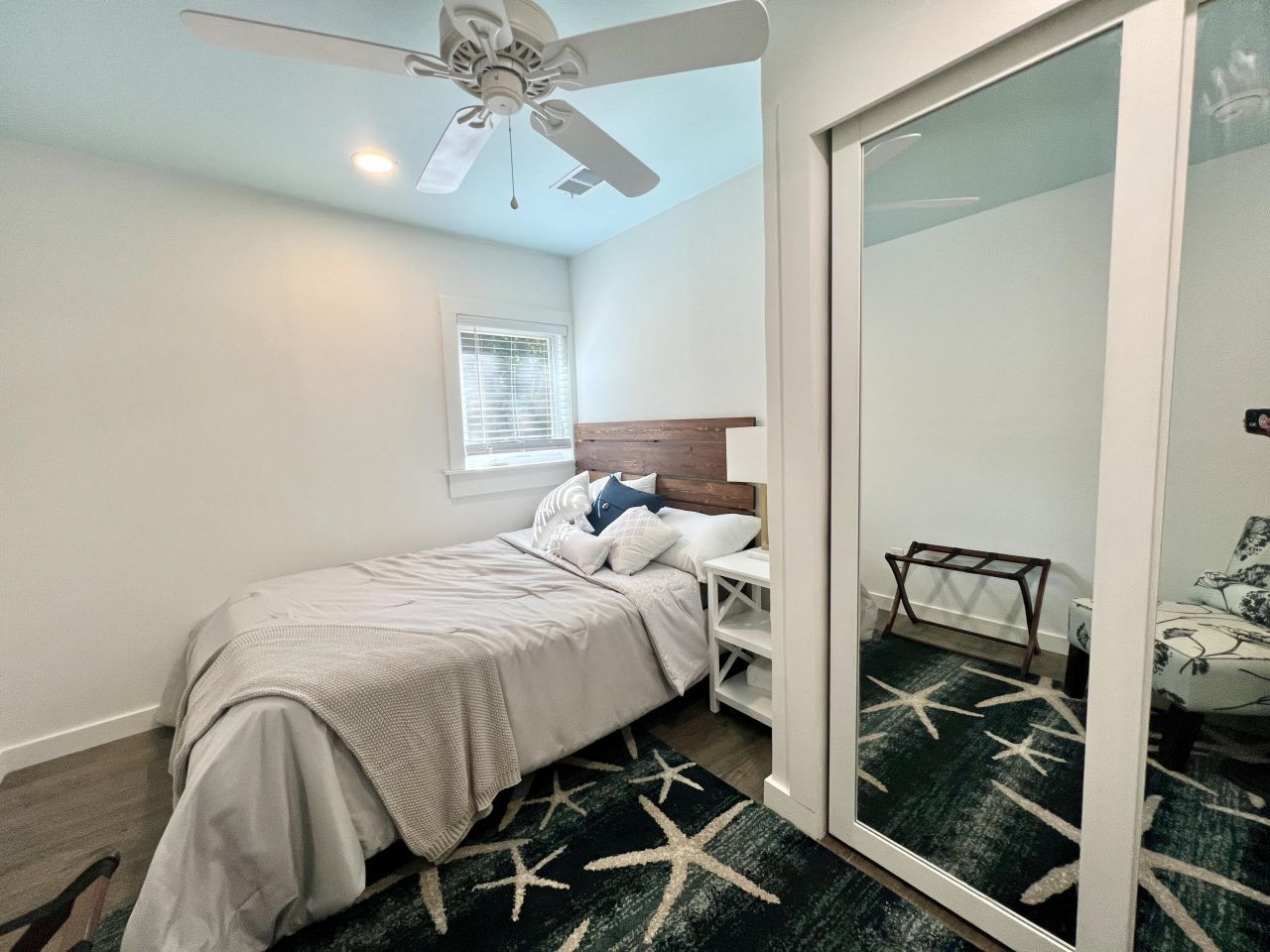 1429 Alma Street Photo 29