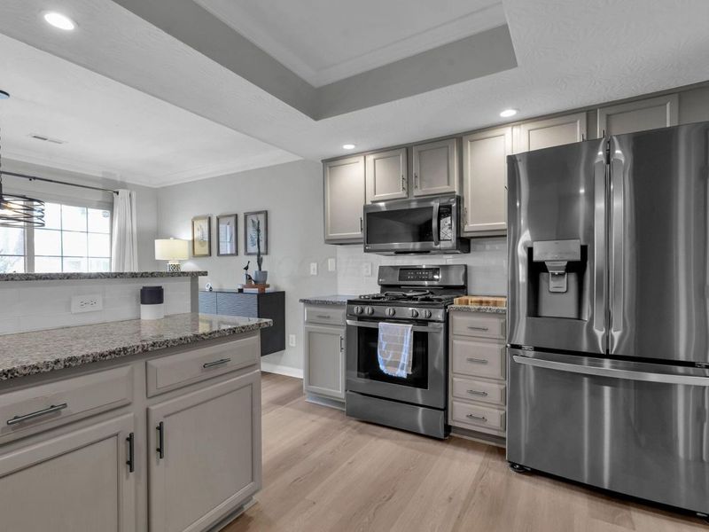 913 White Willow Lane, Columbus, OH 43235 Photo 14