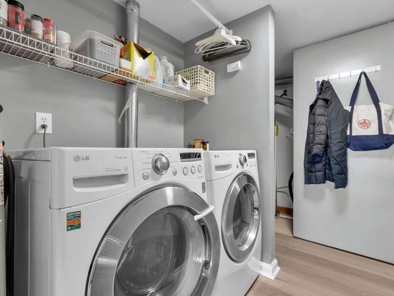 913 White Willow Lane, Columbus, OH 43235 Photo 16