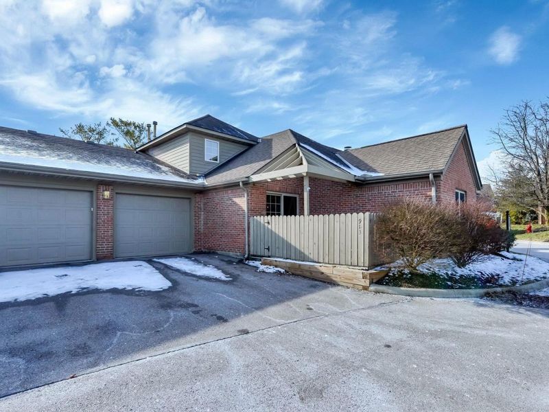 913 White Willow Lane, Columbus, OH 43235 Photo 4