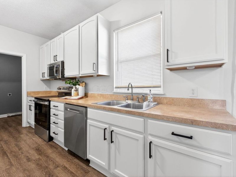 359 W Waterloo Street, Canal Winchester, OH 43110 Photo 3