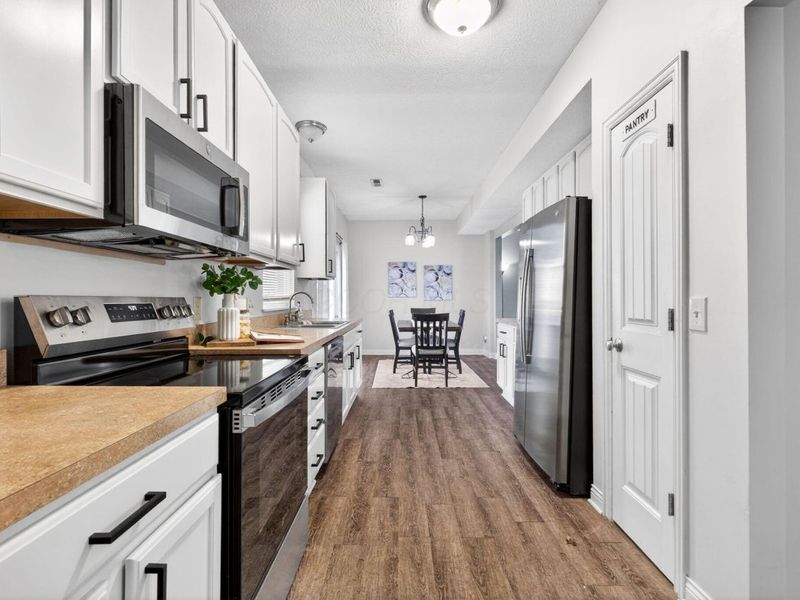 359 W Waterloo Street, Canal Winchester, OH 43110 Photo 6