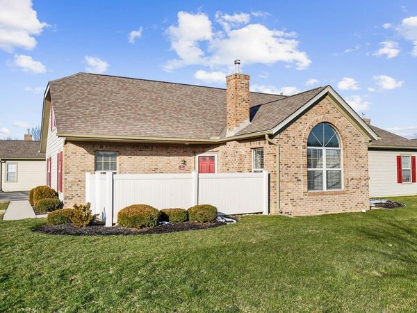 2460 Buckeye Grove, Grove City, OH 43123