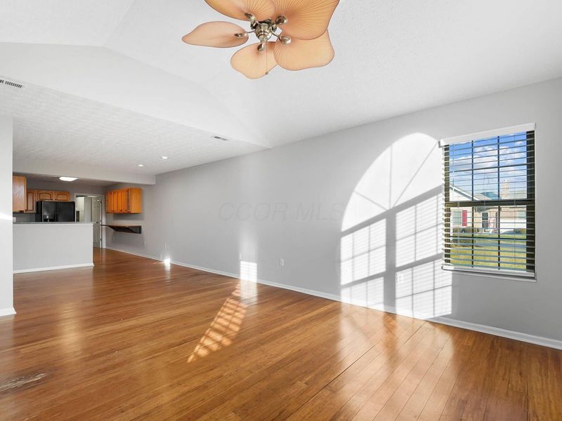 2460 Buckeye Grove, Grove City, OH 43123 Photo 15