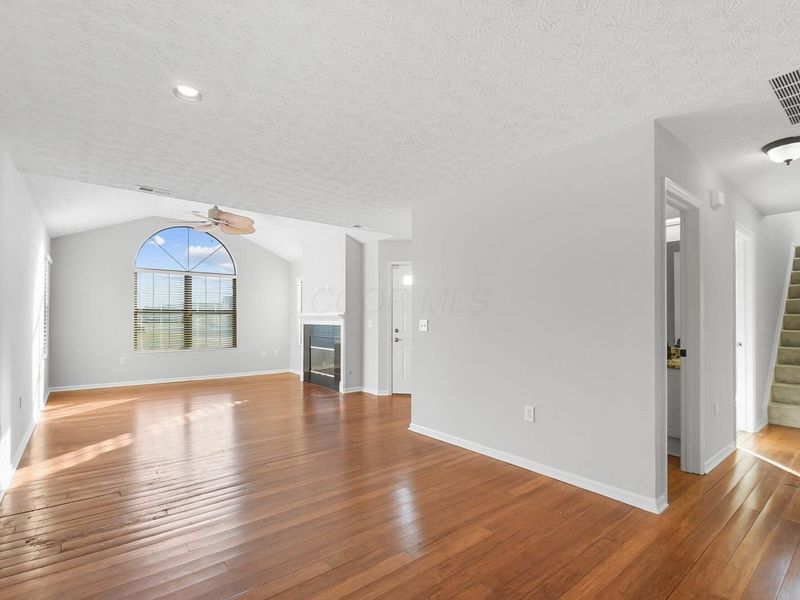 2460 Buckeye Grove, Grove City, OH 43123 Photo 17