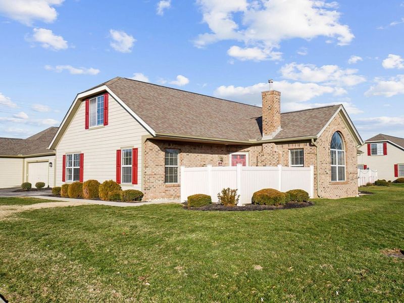 2460 Buckeye Grove, Grove City, OH 43123 Photo 2