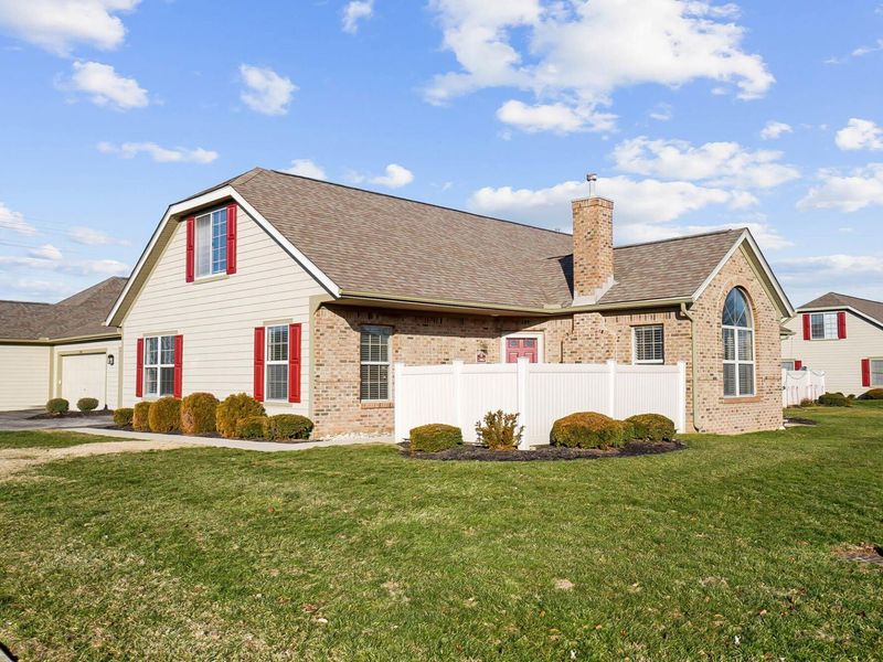 2460 Buckeye Grove, Grove City, OH 43123 Photo 3