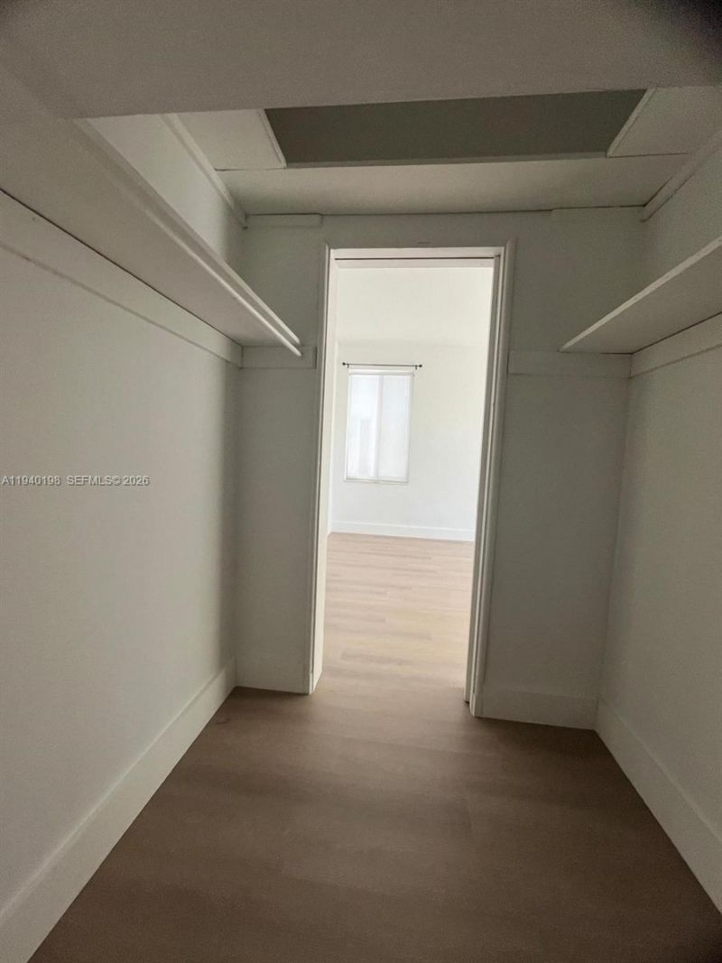 3921 N Meridian Ave, Unit 1A, Miami Beach, FL 33140 Photo