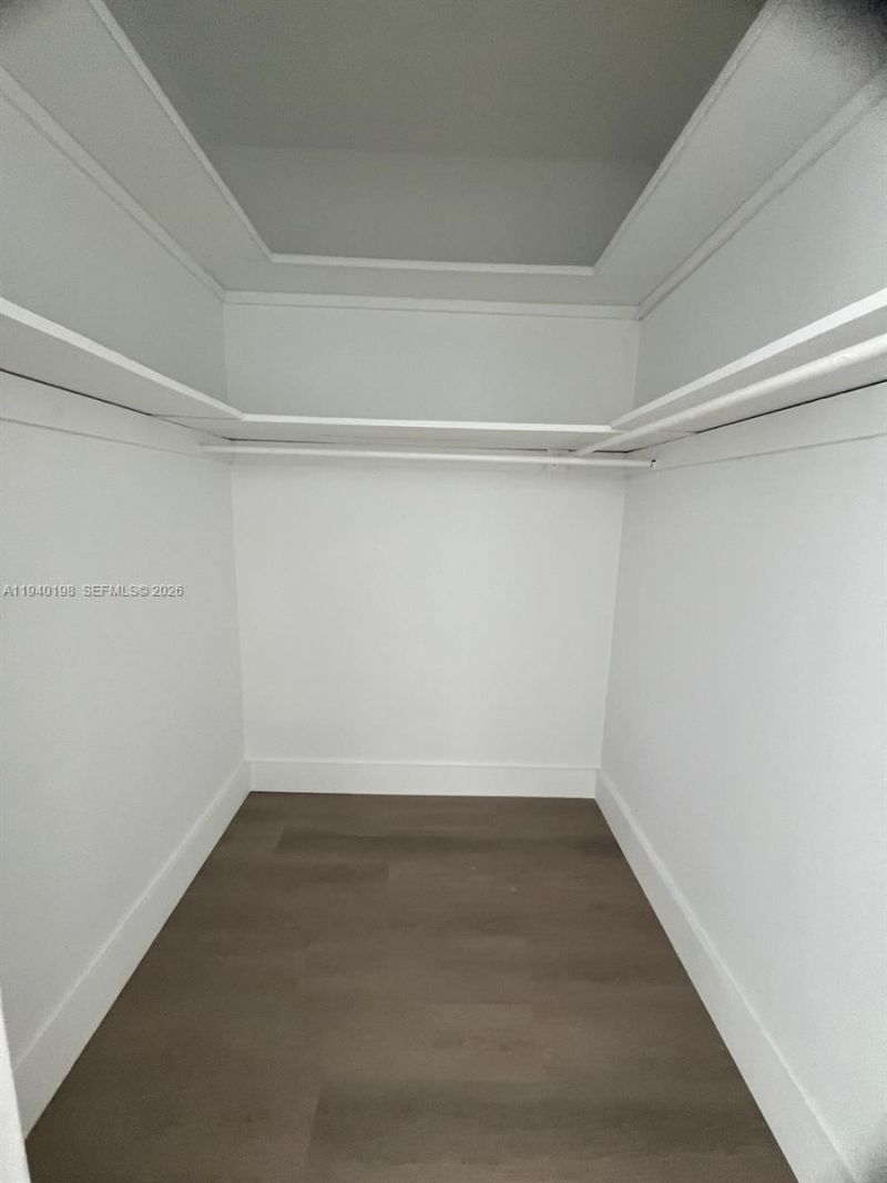 3921 N Meridian Ave, Unit 1A, Miami Beach, FL 33140 Photo