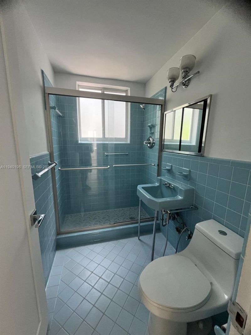 3921 N Meridian Ave, Unit 1A, Miami Beach, FL 33140 Photo