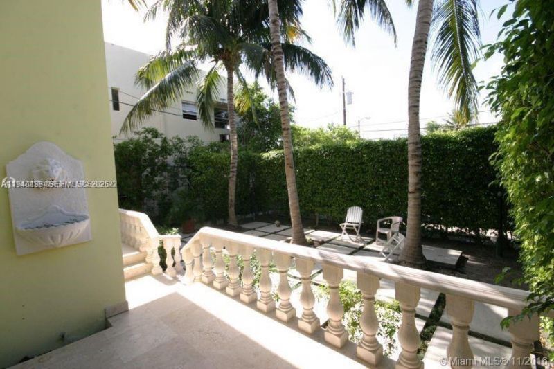 3921 N Meridian Ave, Unit 1A, Miami Beach, FL 33140 Photo