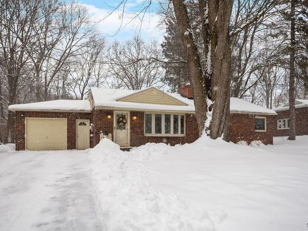 213 Euclid Drive, Fayetteville, NY 13066