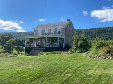 15806 MEFFERD ROAD, EAST WATERFORD, PA 17021
