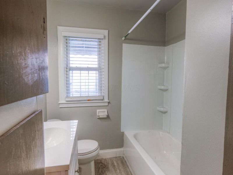 915 E 13th Avenue, Columbus, OH 43211 Photo 10