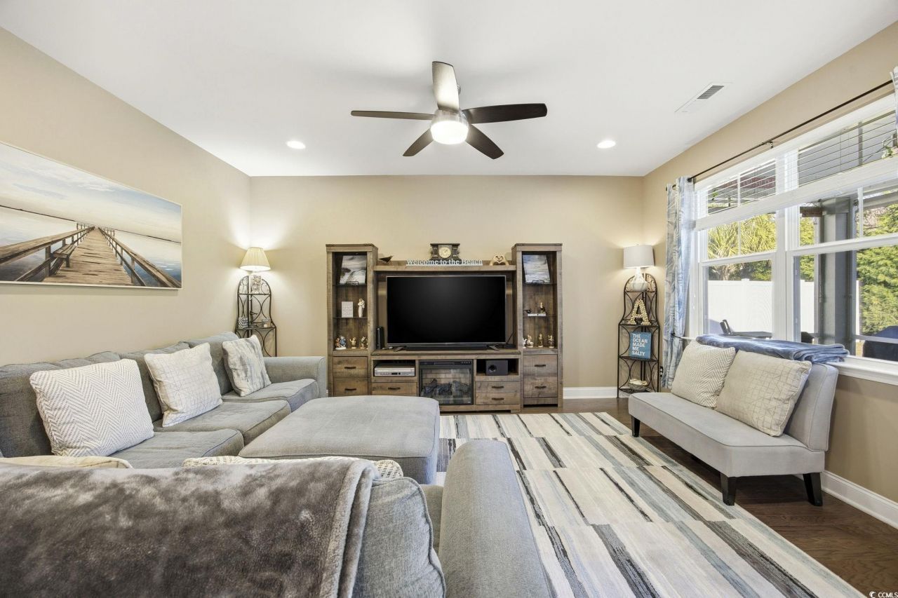 1309 Camlet Ln. Photo 5