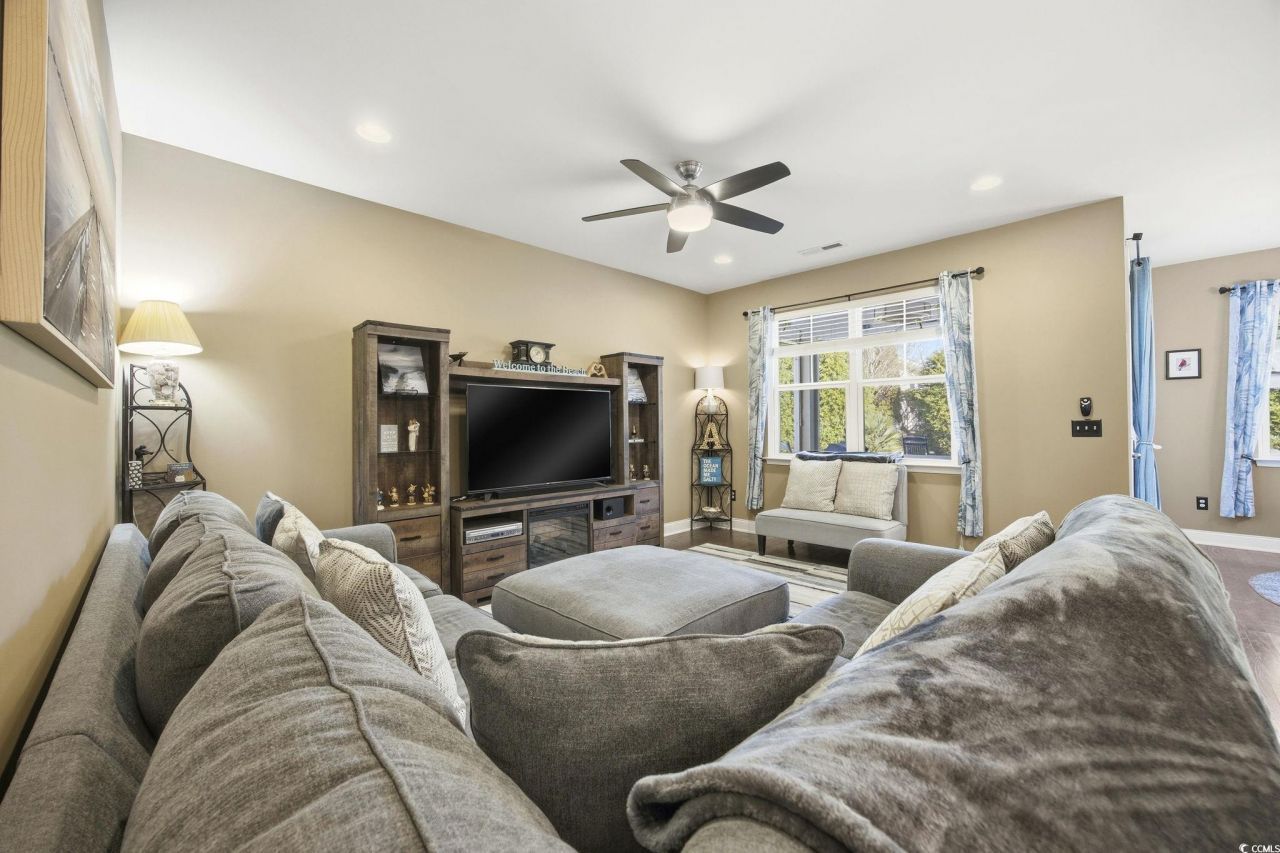 1309 Camlet Ln. Photo 6