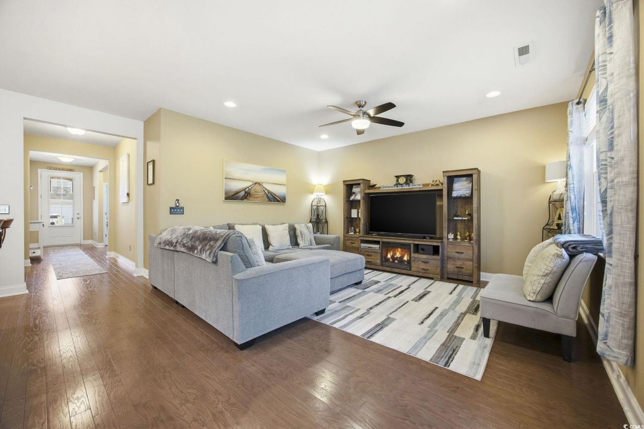 1309 Camlet Ln. Photo 7