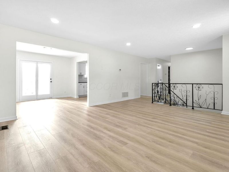 75 Helen Road SW, Pataskala, OH 43062 Photo 9