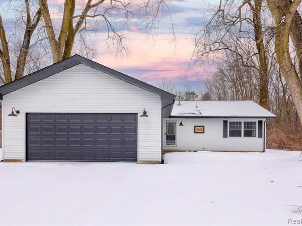 3937 Curtis Road, Bridgeport Twp, MI 48415
