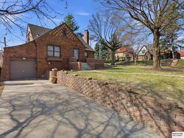 5143 Blondo Street, Omaha, NE 68104