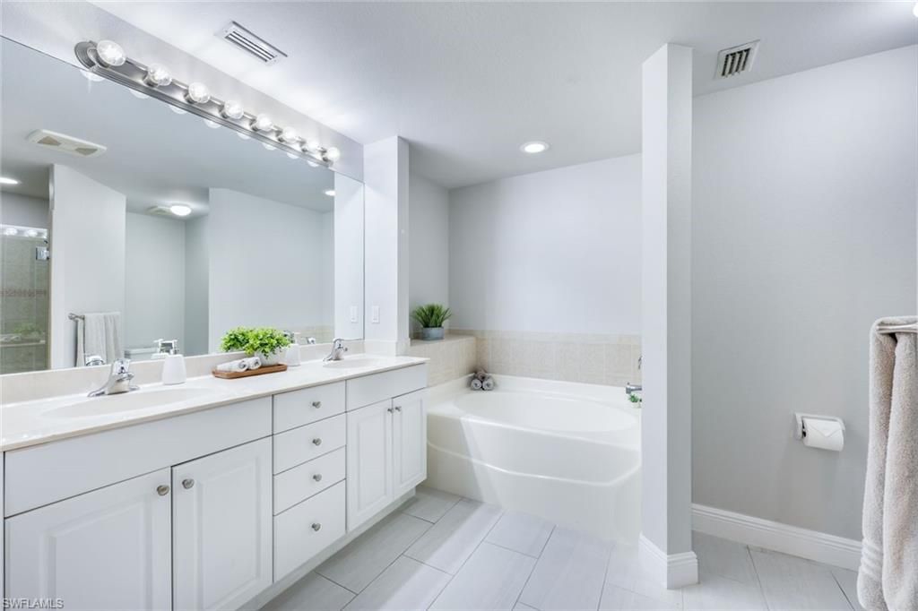 11842 Bayport Lane, Unit 2102, Fort Myers, FL 33908 Photo