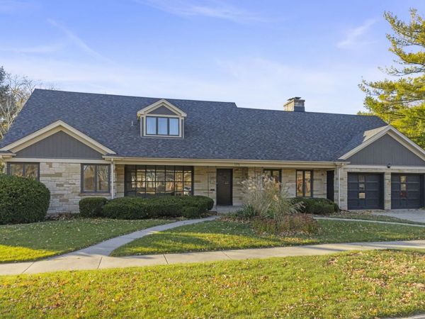 175 S Harrison Avenue, Aurora, IL 60506