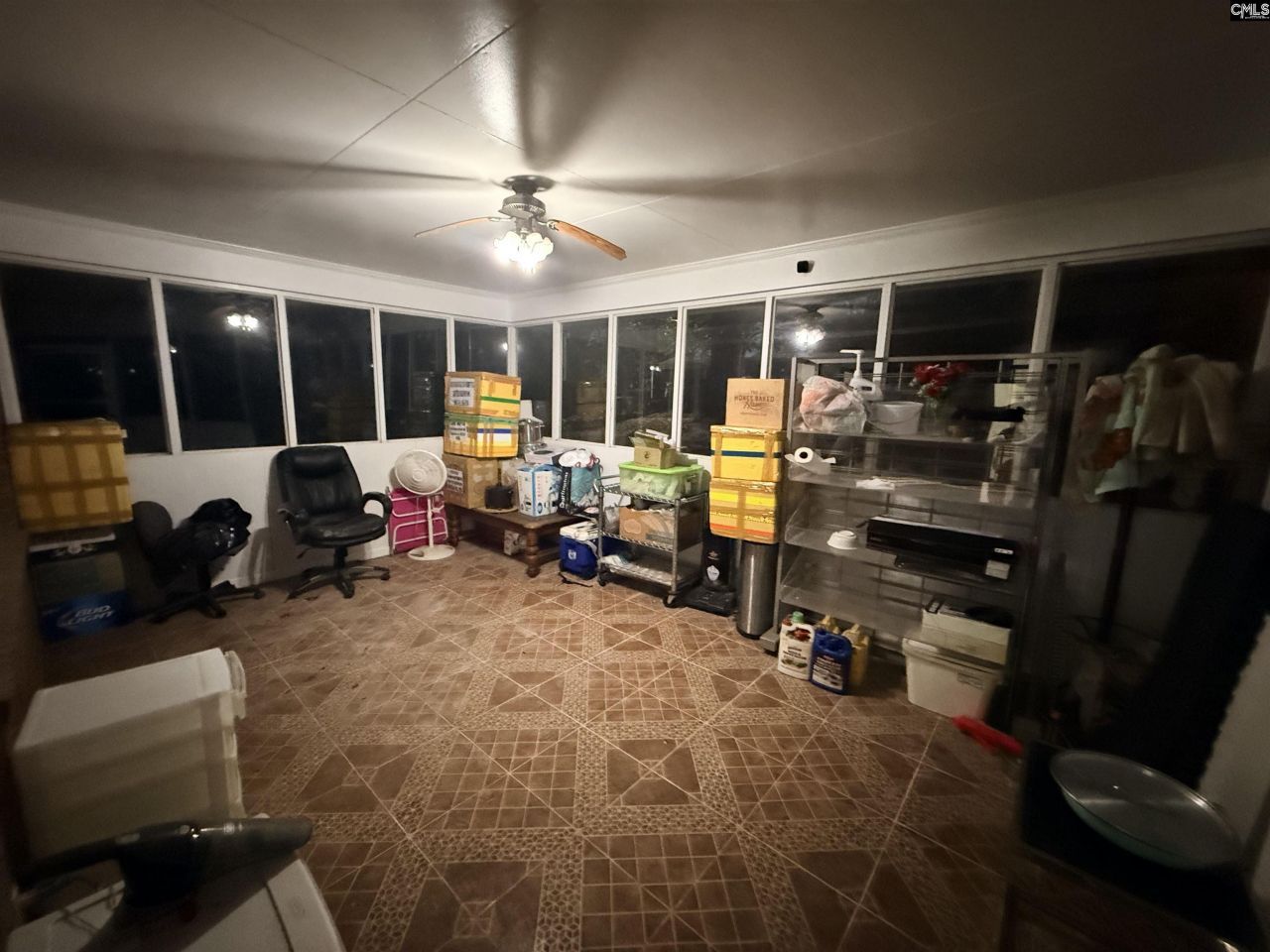 946 Bakersfield Road Photo 37