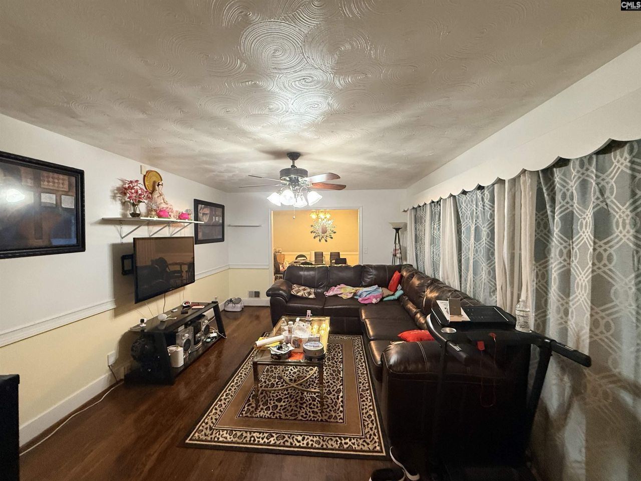 946 Bakersfield Road Photo 8