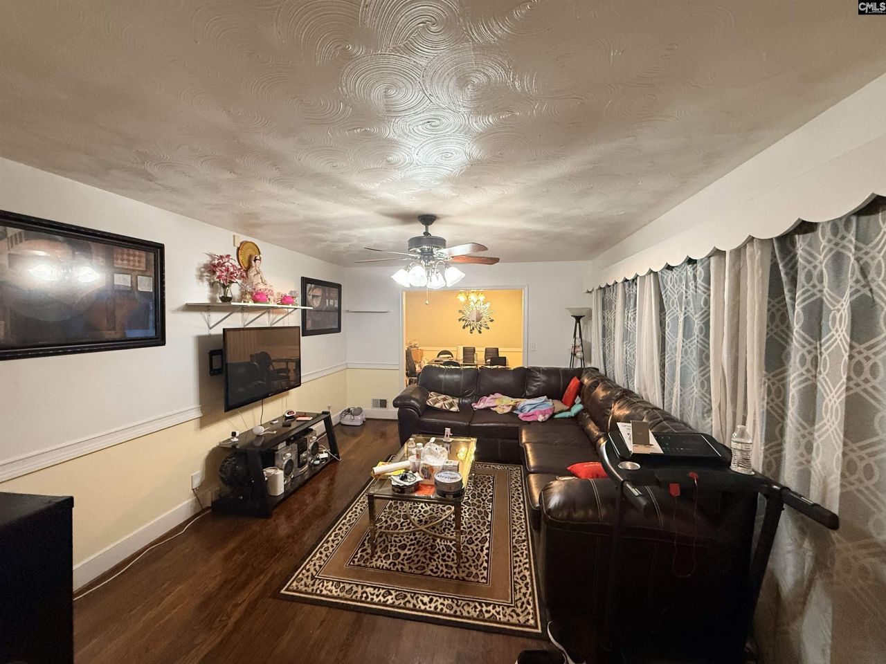 946 Bakersfield Road Photo 9