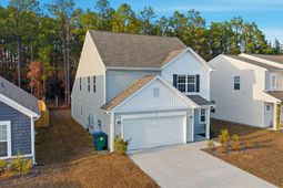 98 Parkwood Court photo 4